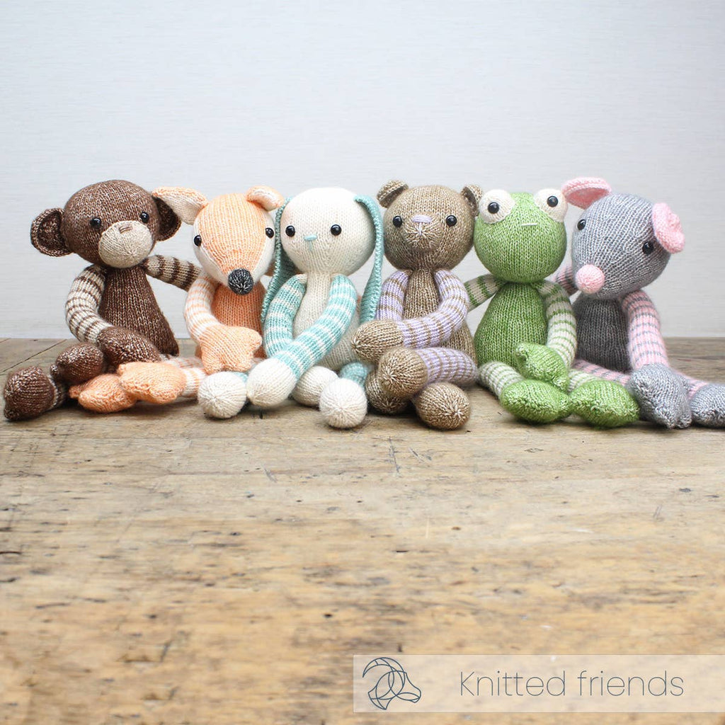 Shelly Rabbit knitted amigurumi with long arms and legs