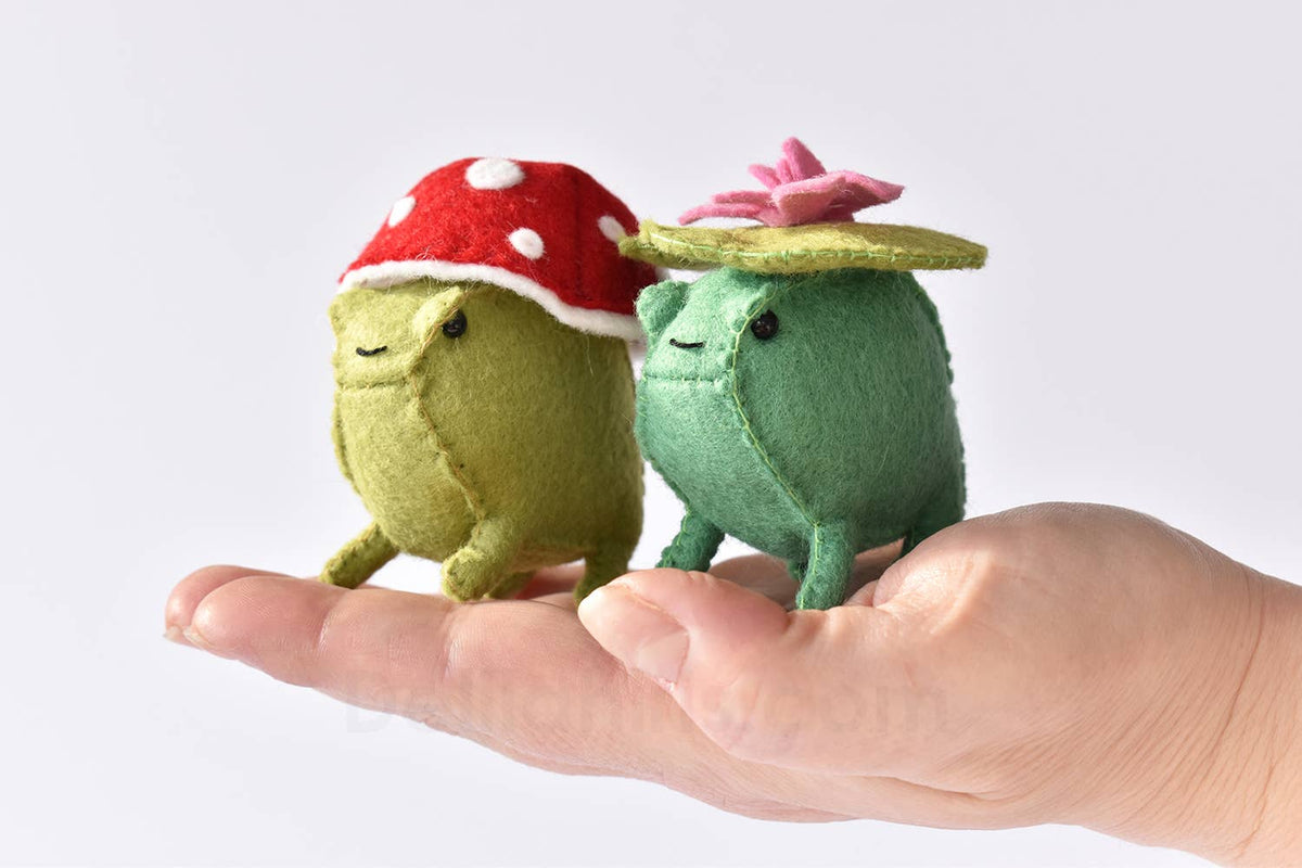 Felt Frog Sewing Kit by DelilahIris