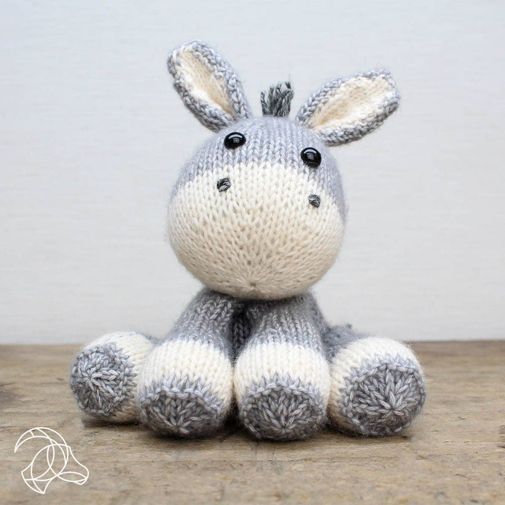 Lente Donkey amigurumi knitting kit by Hardicraft
