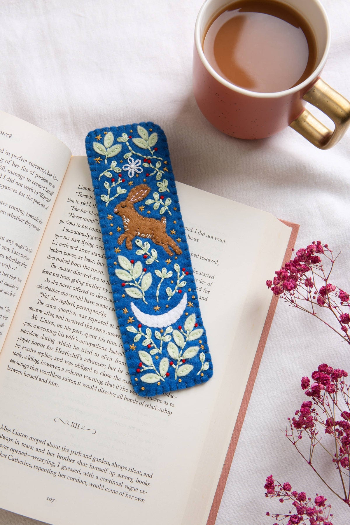 Hare felt bookmark stitched from wool and viscose felt