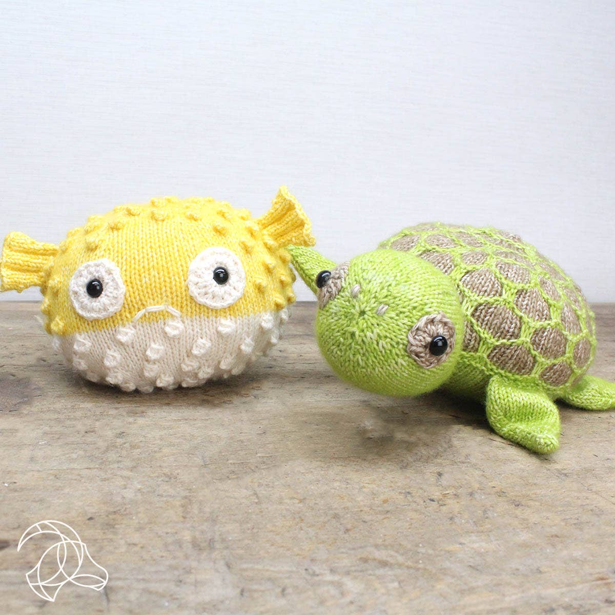 Bart Blowfish round knitted amigurumi soft toy