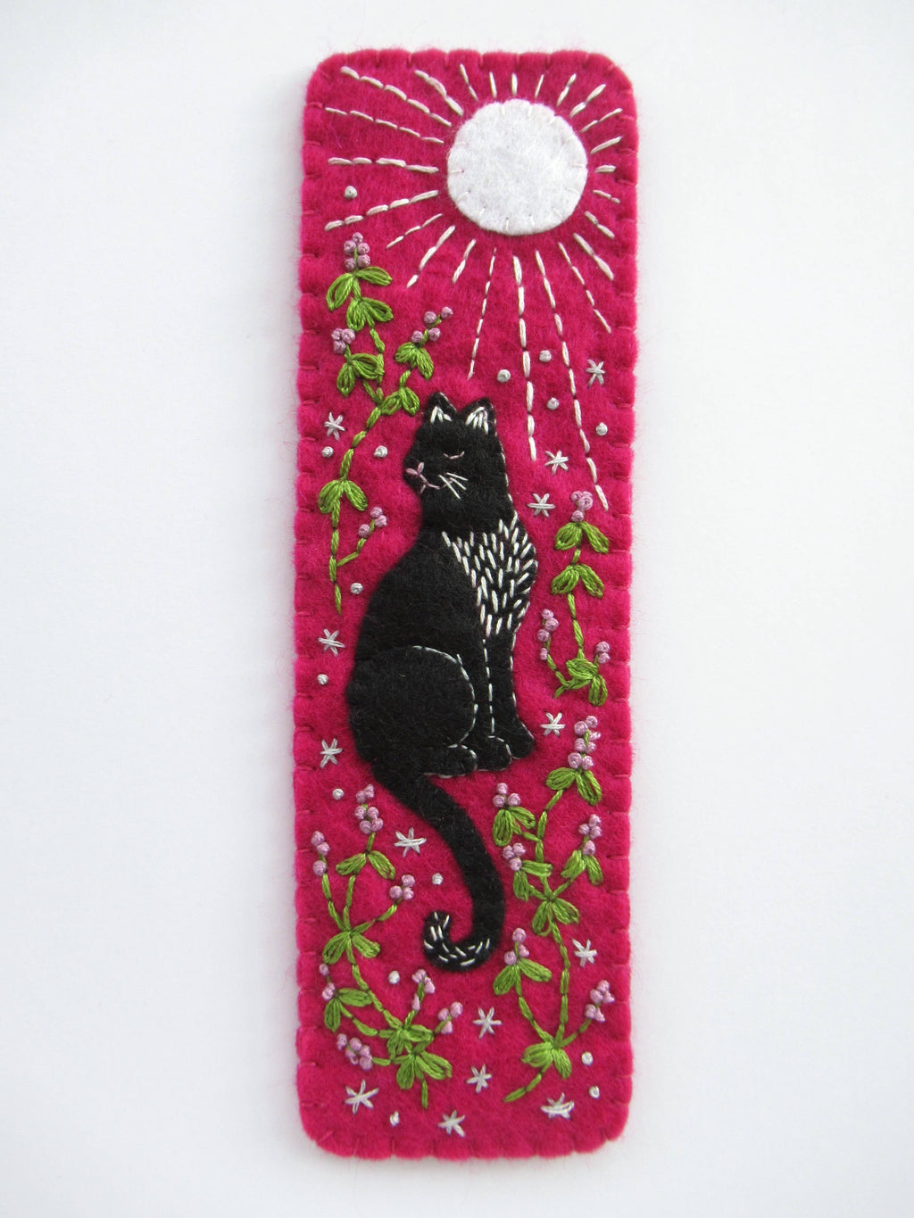 Finished black cat felt bookmark, about 18 cm long